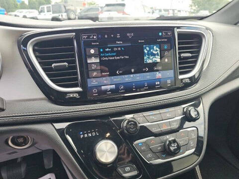 2024 Chrysler Pacifica Plug-In Hybrid