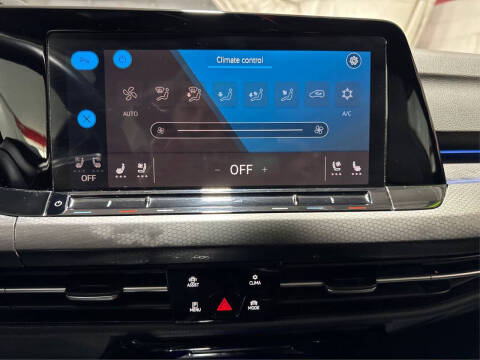 2023 Volkswagen Golf GTI SE