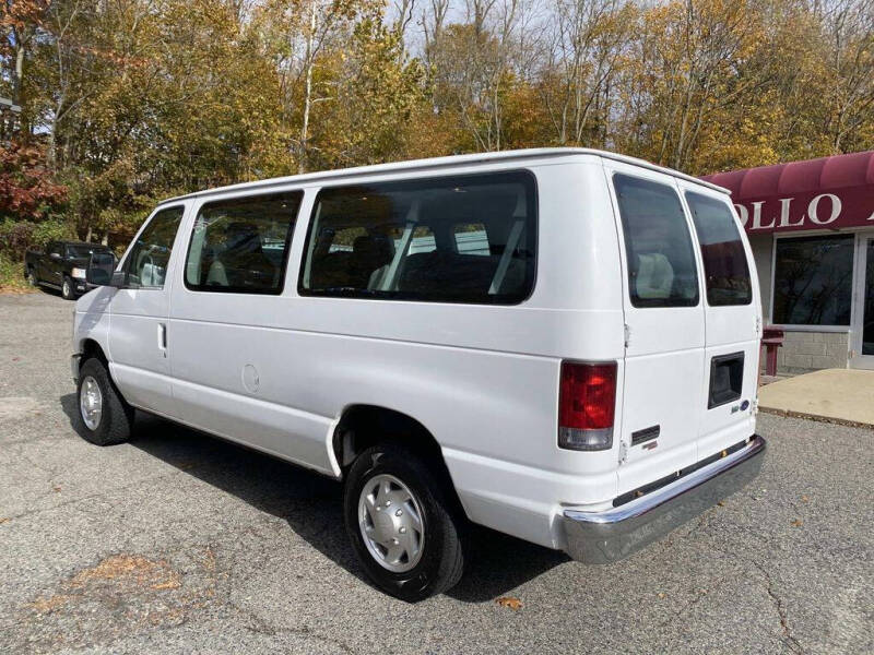 2013 Ford E-Series E-350 SD XLT