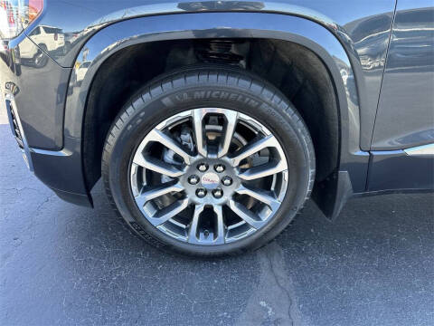 2022 GMC Acadia Denali