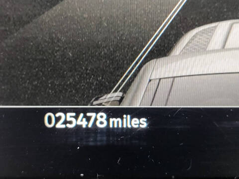 2024 Land Rover Defender 130 P400 X-Dynamic SE