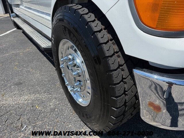 2000 Ford F-650 Super Duty