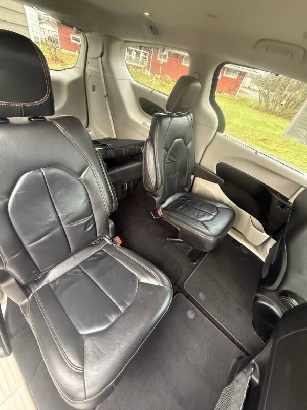 2017 Chrysler Pacifica Touring Plus