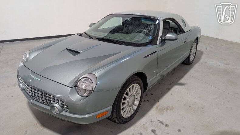 2004 Ford Thunderbird