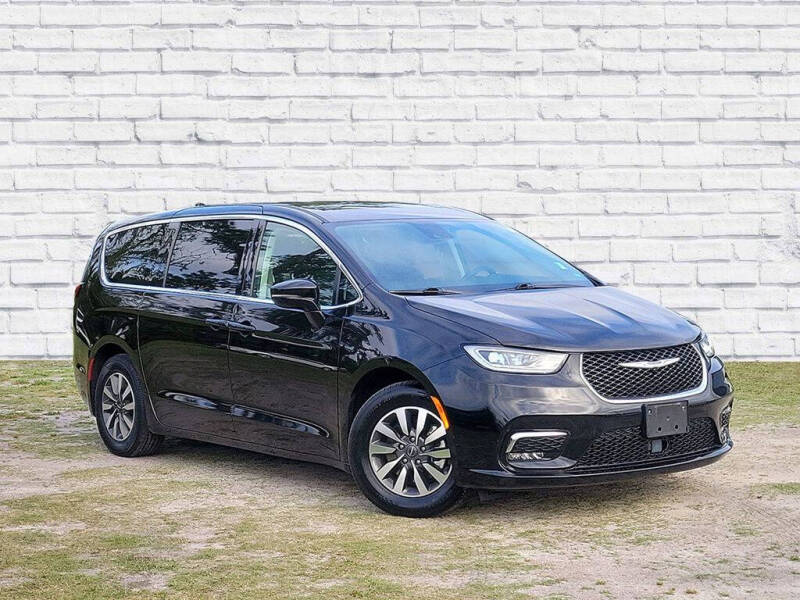 2024 Chrysler Pacifica Plug-In Hybrid Select