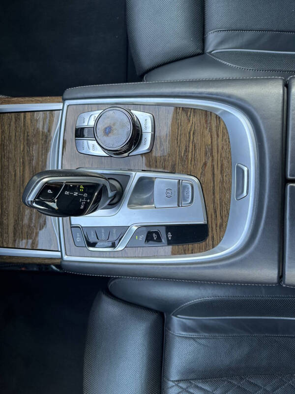 2017 BMW 7 Series 750i xDrive