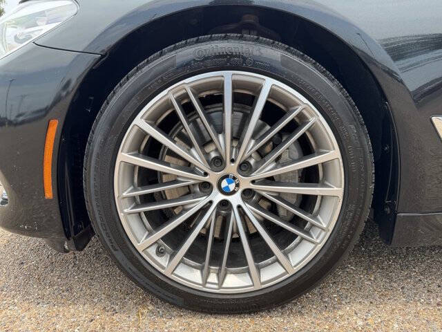 2019 BMW 5 Series 540i