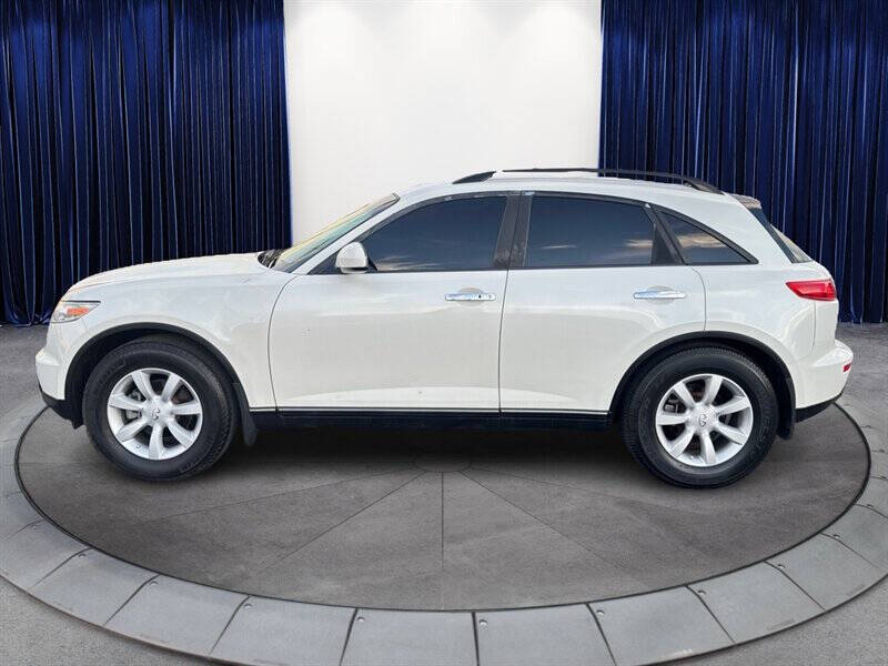 2005 Infiniti FX35
