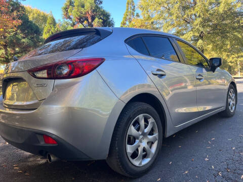 2016 Mazda MAZDA3 i Sport