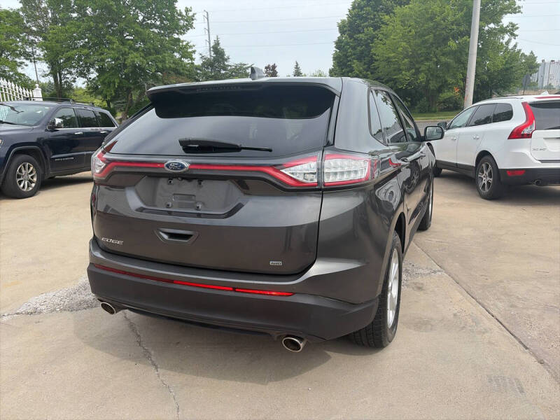 2015 Ford Edge SE