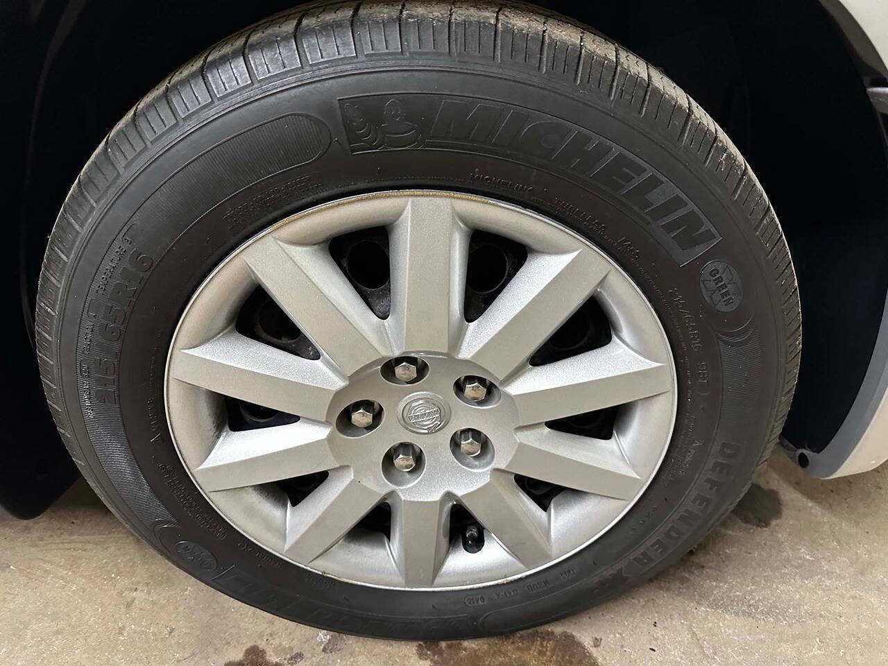2009 Chrysler Sebring 40