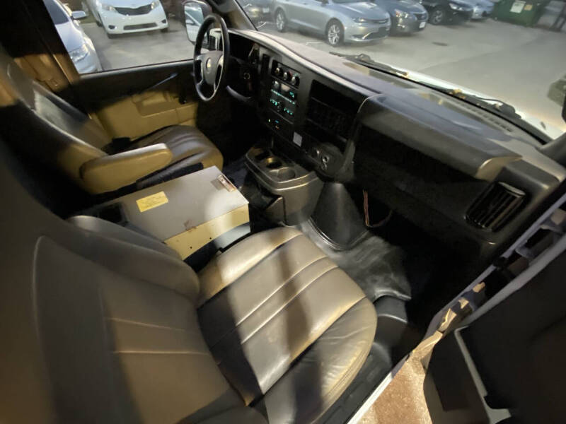 2016 Chevrolet Express 2500