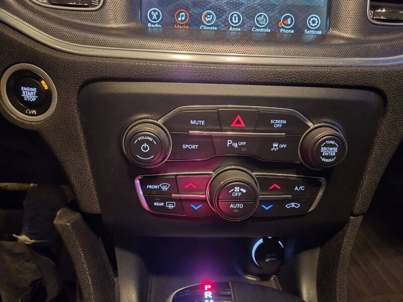 2017 Dodge Charger SXT