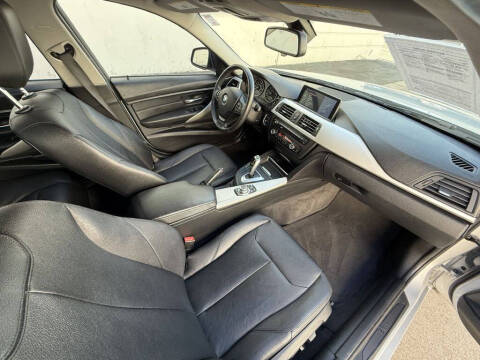 2013 BMW 3 Series 328i