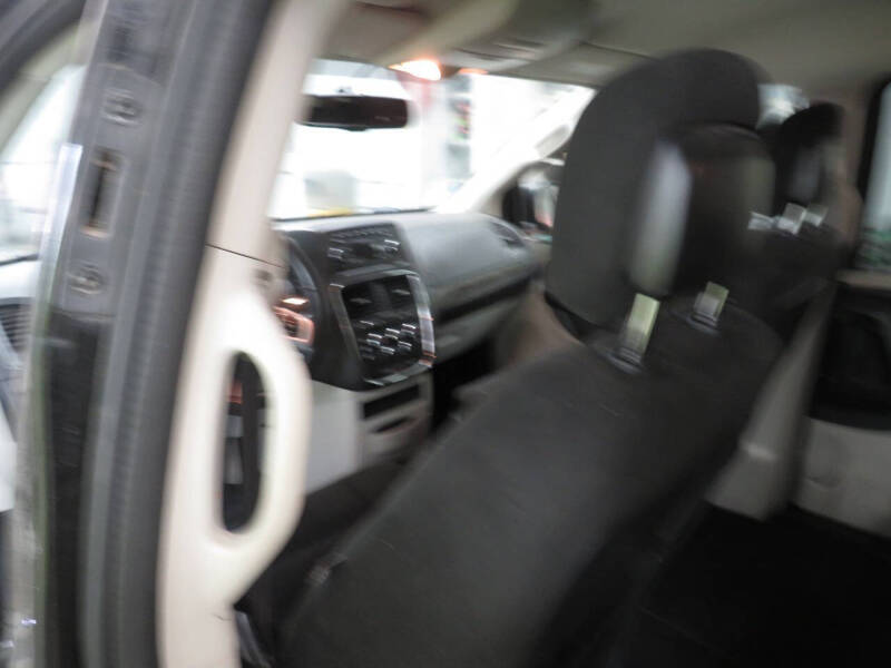 2016 Dodge Grand Caravan SE