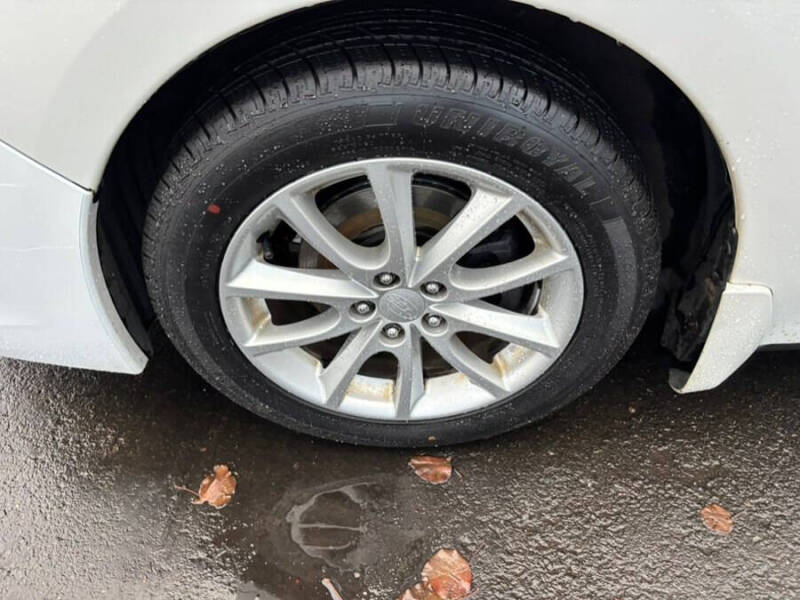 2013 Subaru Impreza 2.0i Premium