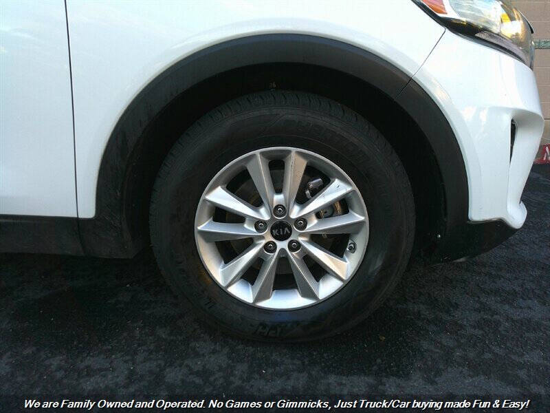 2019 Kia Sorento LX V6