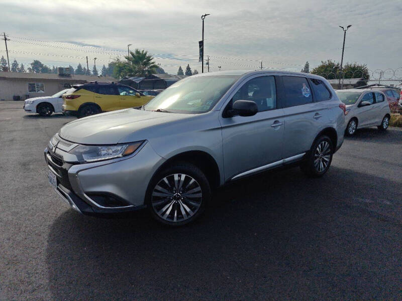 2020 Mitsubishi Outlander ES