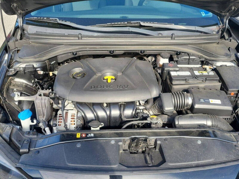 2018 Hyundai Elantra SE