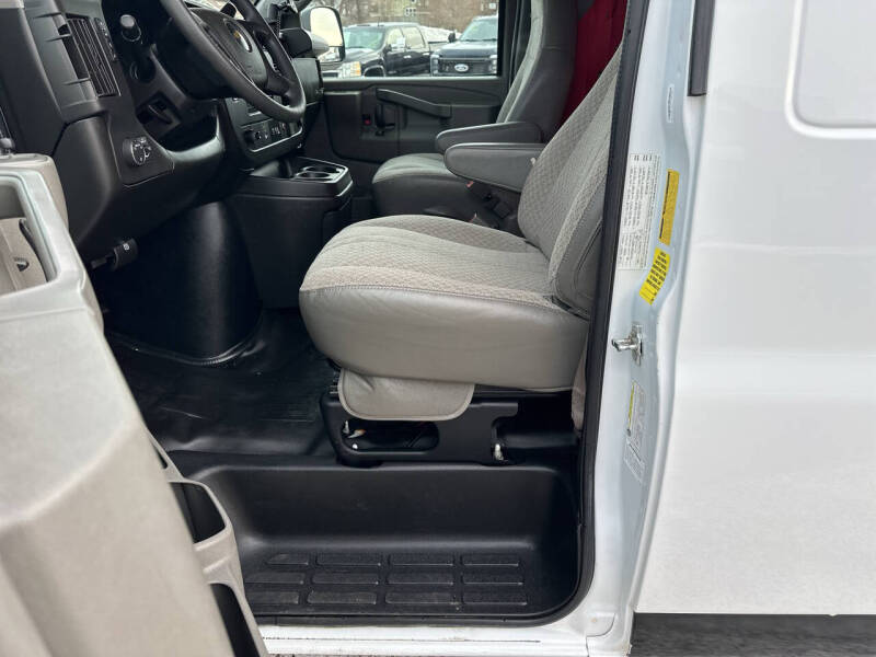 2020 Chevrolet Express 2500