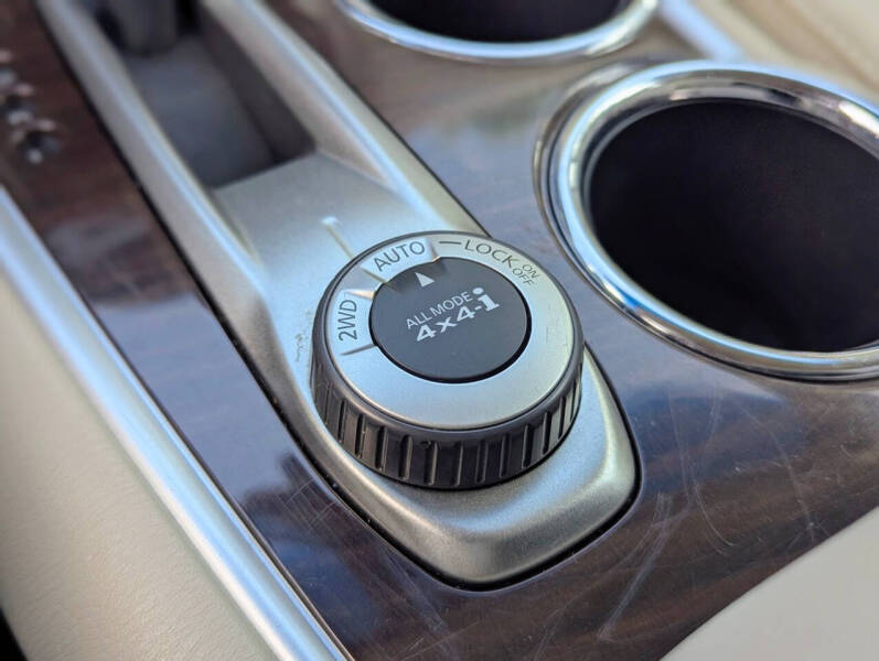 2014 Nissan Pathfinder SL