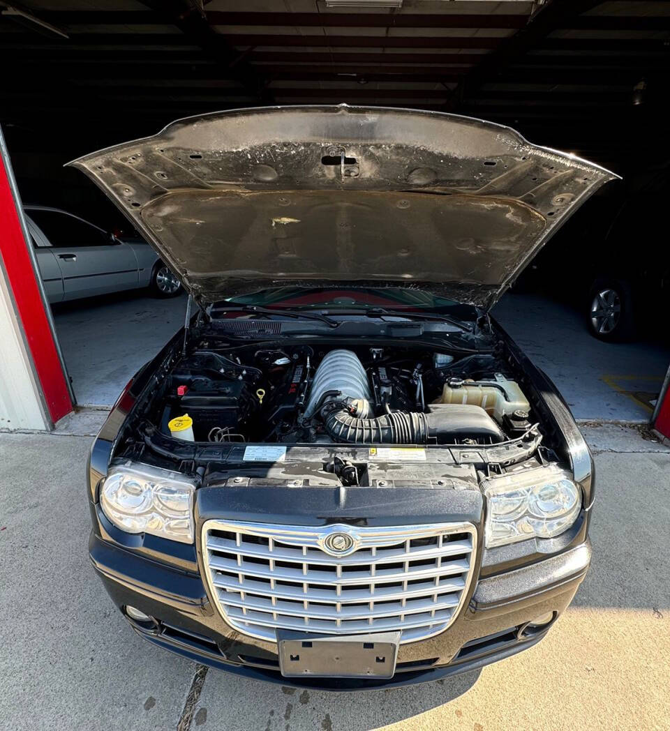 2008 Chrysler 300 for sale at Carnival Car Company in Victoria, TX