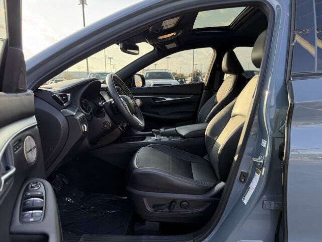 2022 Infiniti QX55 Essential