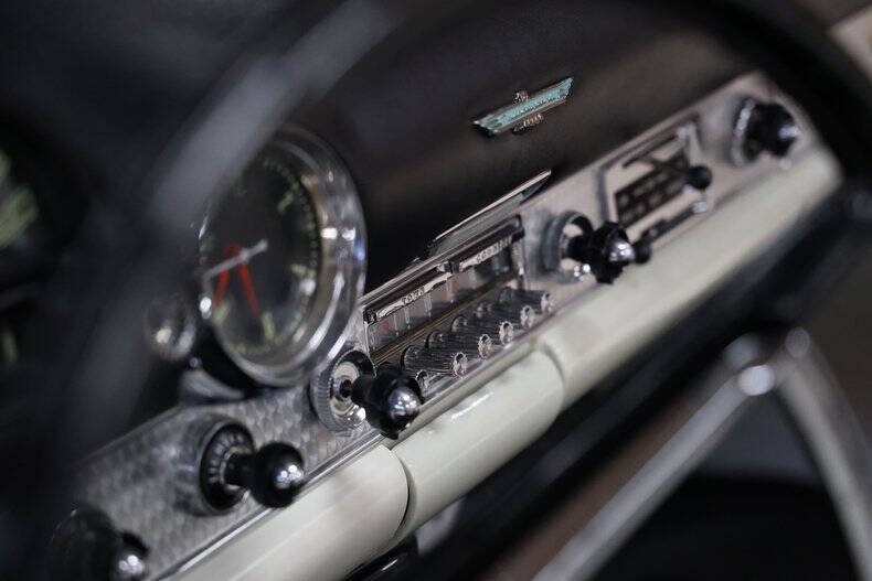 1956 Ford Thunderbird