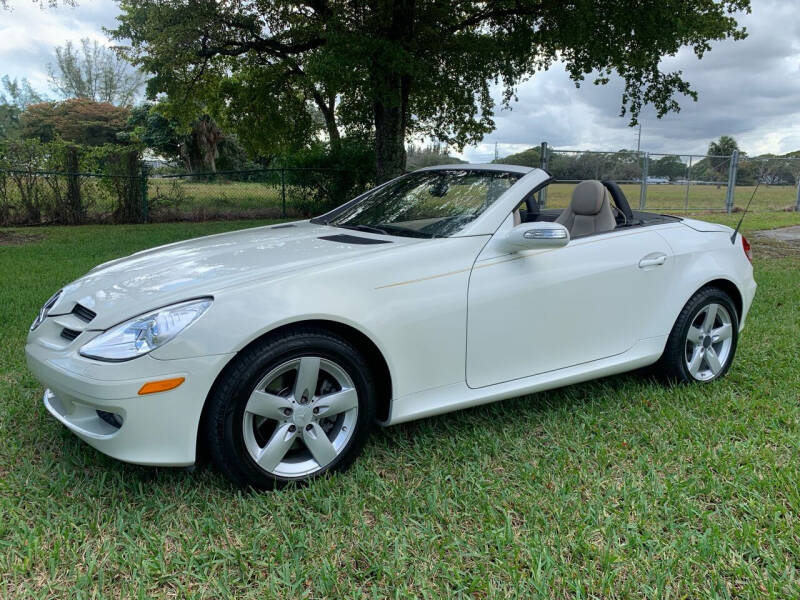 2008 Mercedes-Benz SLK for sale at Top Trucks Motors in Pompano Beach FL