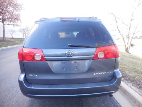 2006 Toyota Sienna XLE 7 Passenger