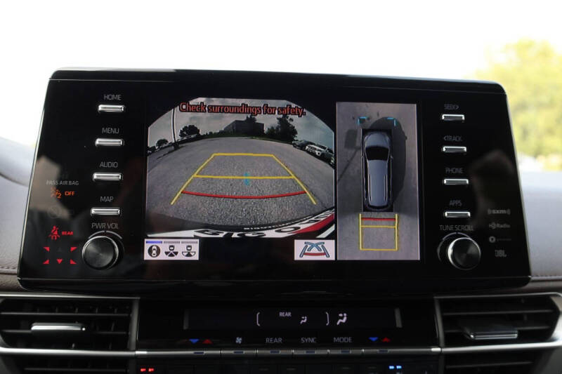 2021 Toyota Sienna Platinum 7-Passenger