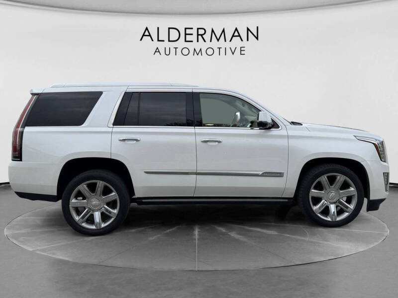 2016 Cadillac Escalade Platinum