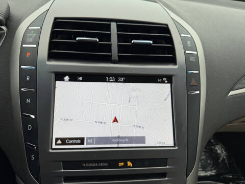 2017 Lincoln MKZ Select