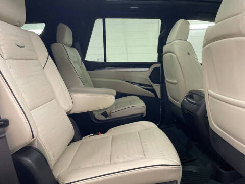 2025 Cadillac Escalade Sport