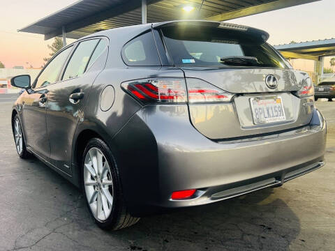 2013 Lexus CT 200h