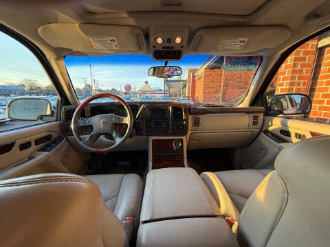 2003 Cadillac Escalade