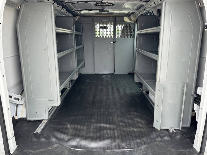 2021 Chevrolet Express 2500