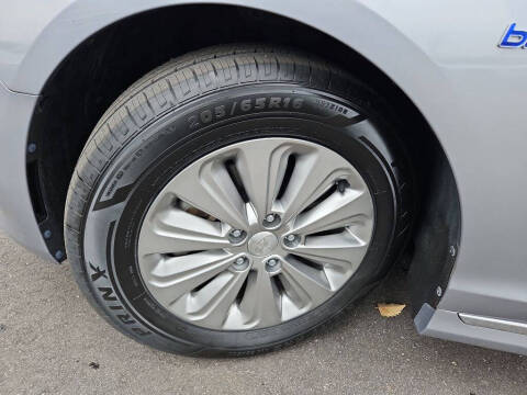 2016 Hyundai Sonata Hybrid SE