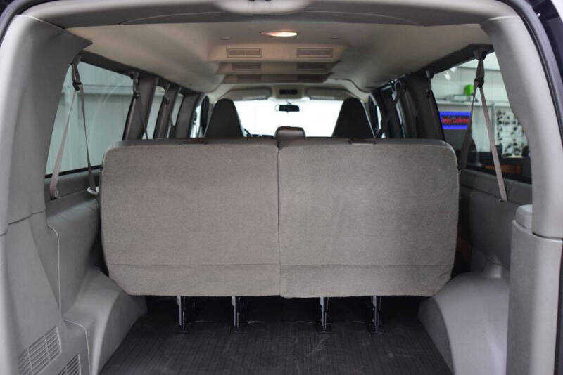 2026 Chevrolet Express LS 3500