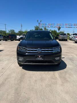 2019 Volkswagen Atlas for sale at A & V MOTORS in Hidalgo TX