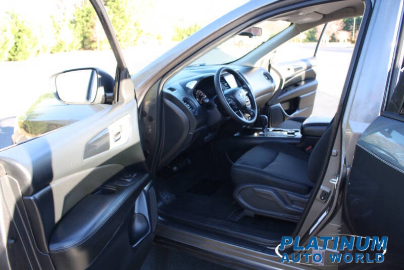 2019 Nissan Pathfinder S