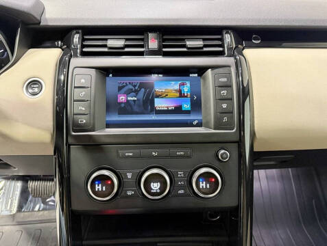 2017 Land Rover Discovery SE