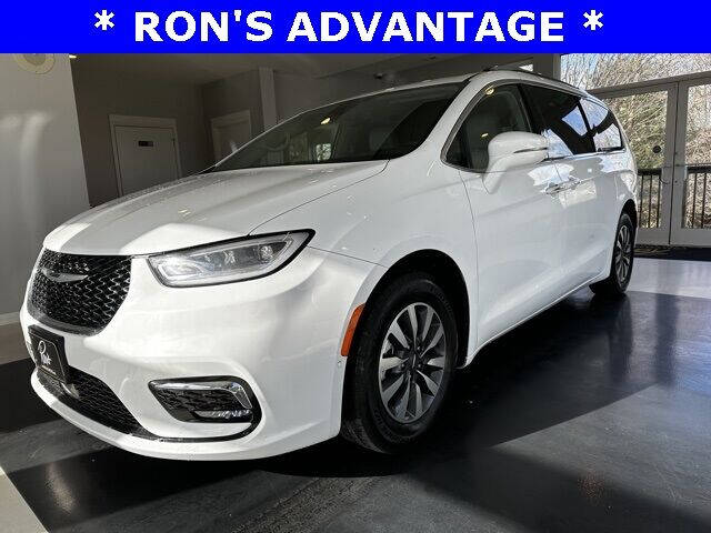 2021 Chrysler Pacifica for sale at Ron's Automotive in Manchester MD