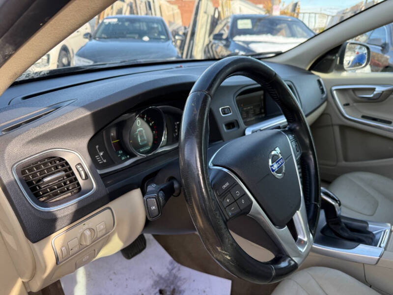 2015 Volvo V60 T5 Premier Plus