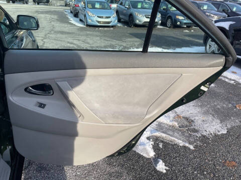 2010 Toyota Camry LE