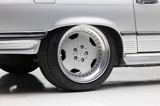 1986 Mercedes-Benz 560-Class 560 SL