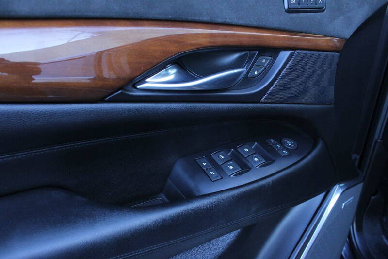 2018 Cadillac Escalade ESV Premium Luxury