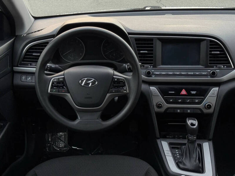 2018 Hyundai Elantra