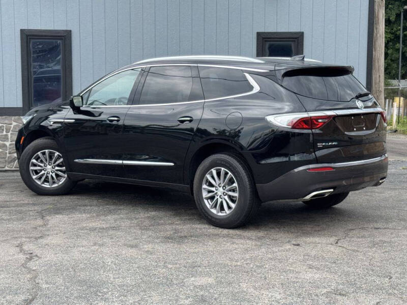 2022 Buick Enclave Essence