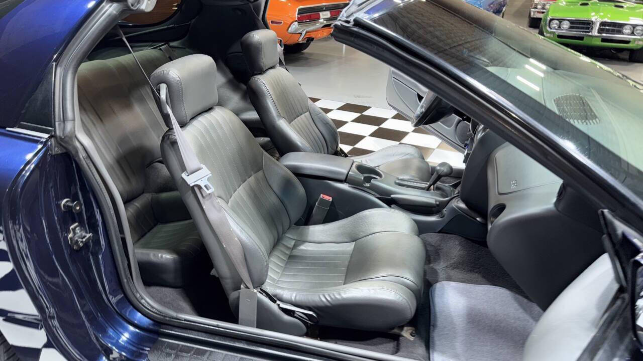 1999 Pontiac Firebird 12